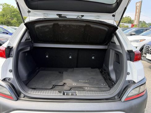 Used 2023 Hyundai Kona SEL AWD/4WD image 9