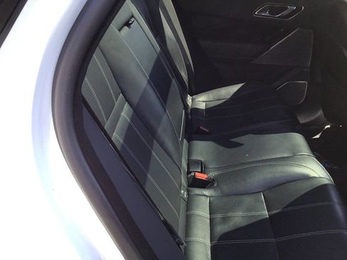 Used 2018 Land Rover Range Rover Velar S image 21