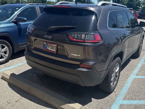 Used 2019 Jeep Cherokee Latitude Plus w/ Comfort/Convenience Group AWD/4WD image 6