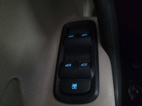 Used 2016 Ford Fiesta SE image 27