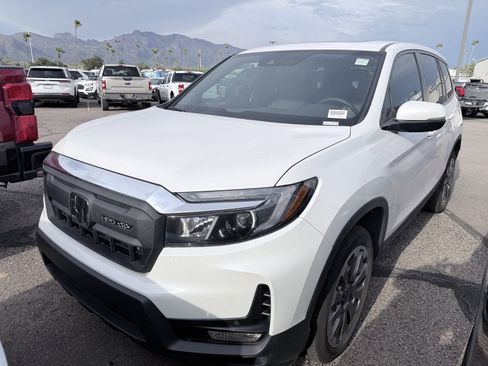Used 2024 Honda Passport EX-L image 4