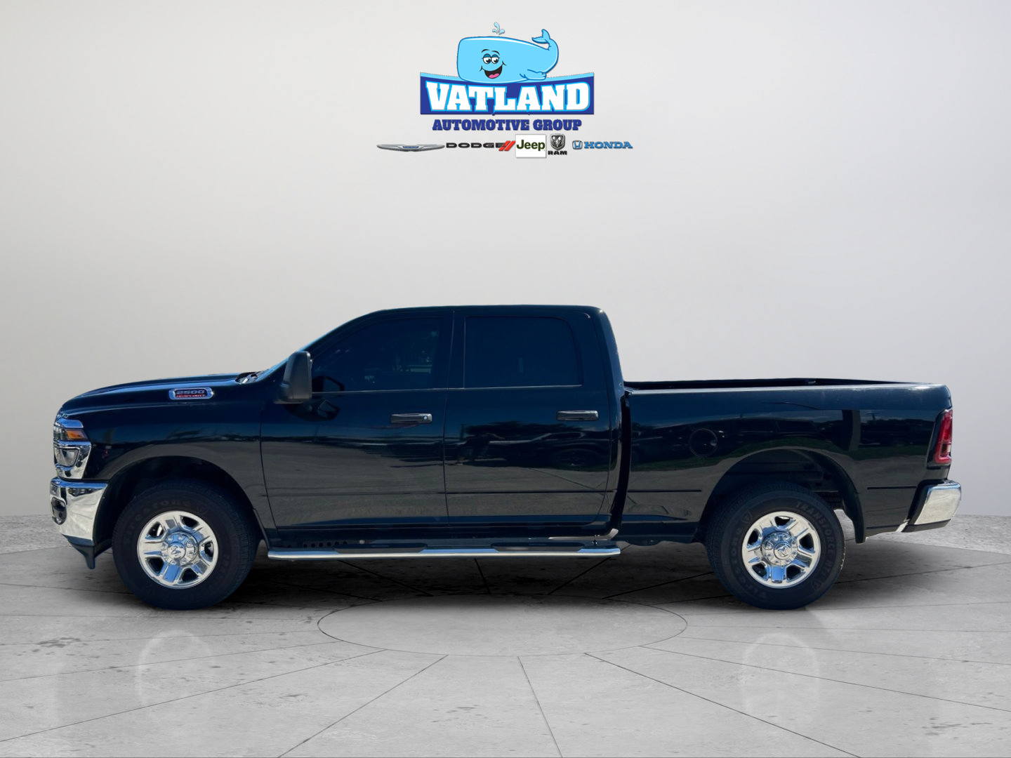 Certified 2025 RAM 2500 Tradesman w/ Chrome Appearance Group RWD image 2