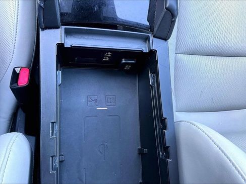 Used 2023 MAZDA MAZDA3 s image 26