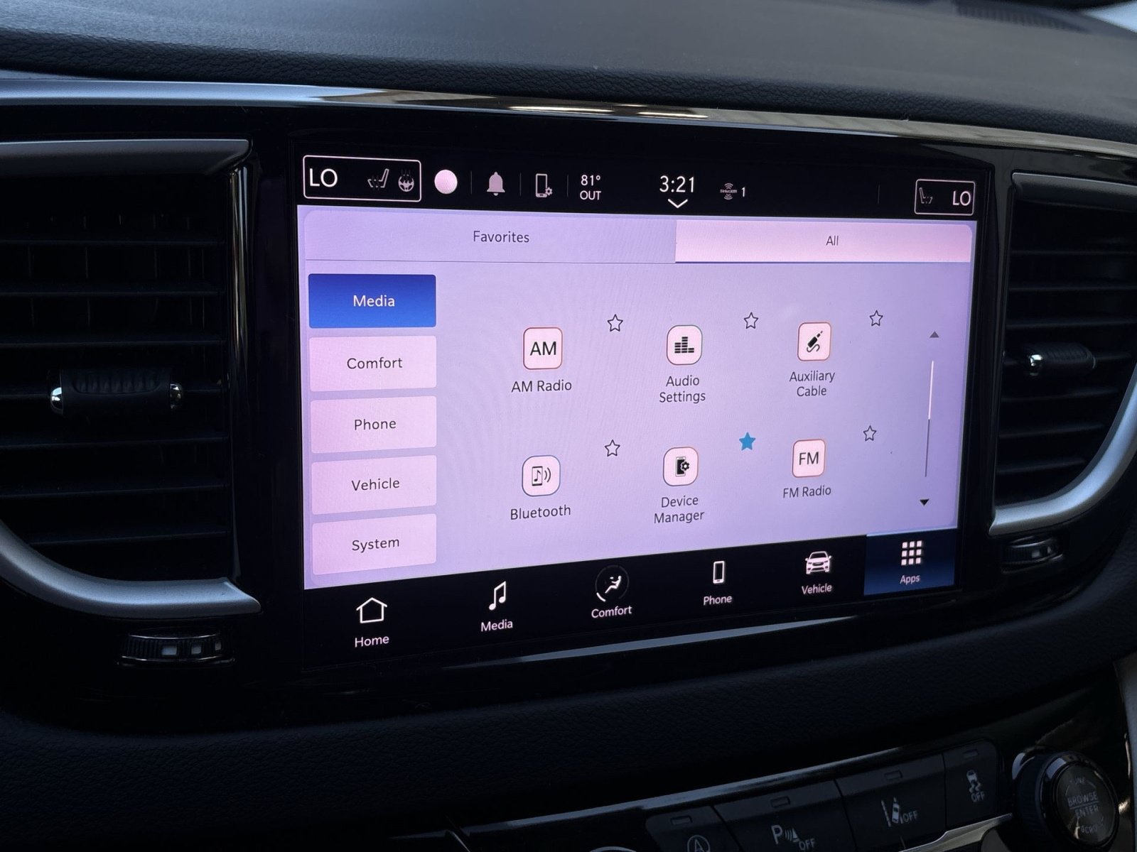 Used 2023 Chrysler Pacifica Touring-L FWD image 11