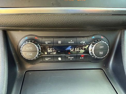 Used 2015 Mercedes-Benz CLA 250 image 20