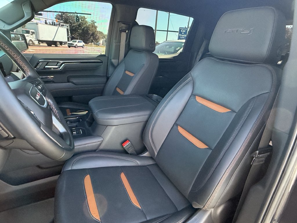 Used 2025 GMC Sierra 1500 AT4 w/ AT4 Premium Package AWD/4WD image 21