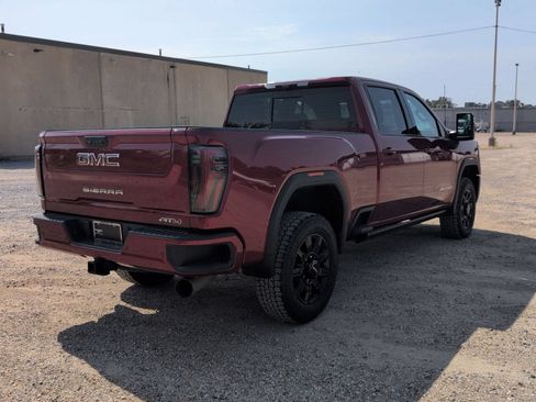 Used 2024 GMC Sierra 2500 AT4 w/ AT4 Premium Plus Package AWD/4WD image 6