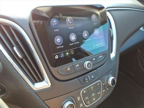 Used 2020 Chevrolet Malibu LT image 21