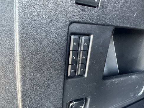 Used 2019 Ford Expedition Platinum image 43