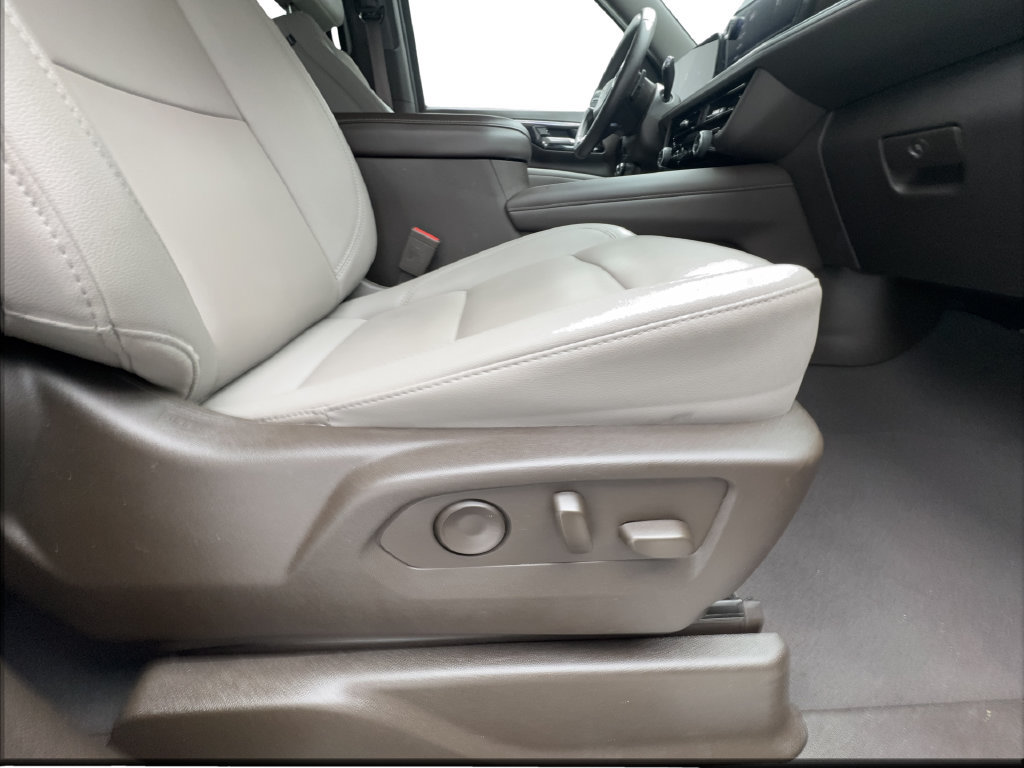 Used 2025 Chevrolet Tahoe LT RWD image 36