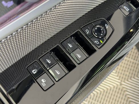 New 2026 BMW 740i w/ Premium Package image 12