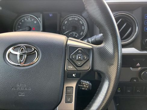Used 2019 Toyota Tacoma 2WD Double Cab image 25