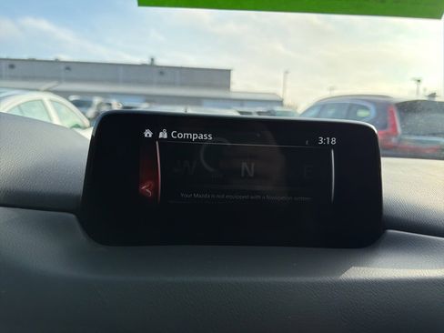 Used 2019 MAZDA CX-5 Touring image 17