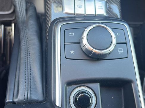 Used 2017 Mercedes-Benz G 63 AMG 4MATIC image 23