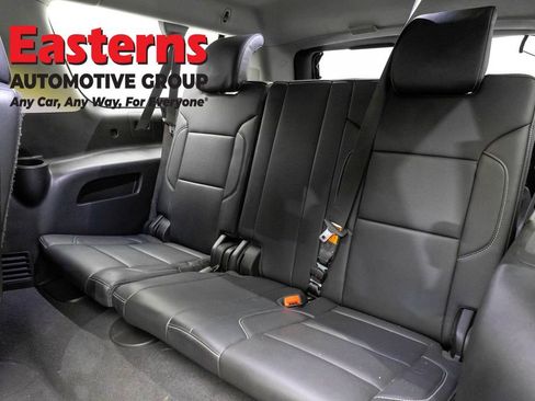 Used 2019 Chevrolet Suburban LT AWD/4WD image 30