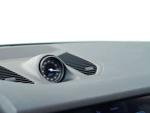 New 2026 Porsche Cayenne image 26