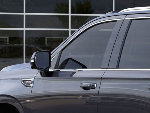 New 2026 GMC Yukon Denali w/ Advanced Technology Package image 12