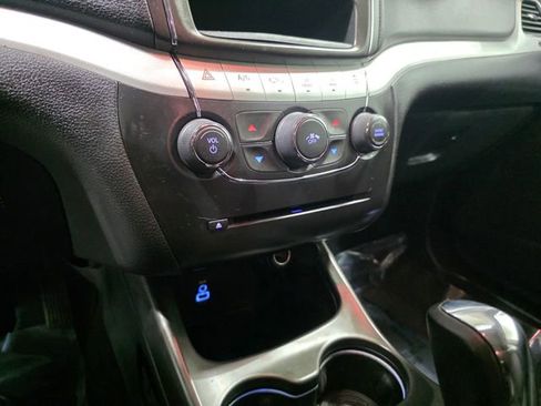 Used 2017 Dodge Journey SXT w/ Premium Group image 20