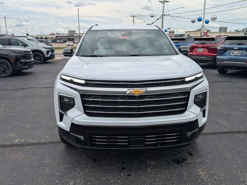 New 2026 Chevrolet Traverse High Country AWD/4WD image 2