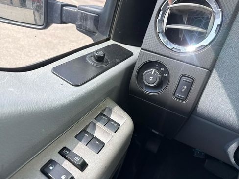 Used 2016 Ford F250 XLT AWD/4WD image 16