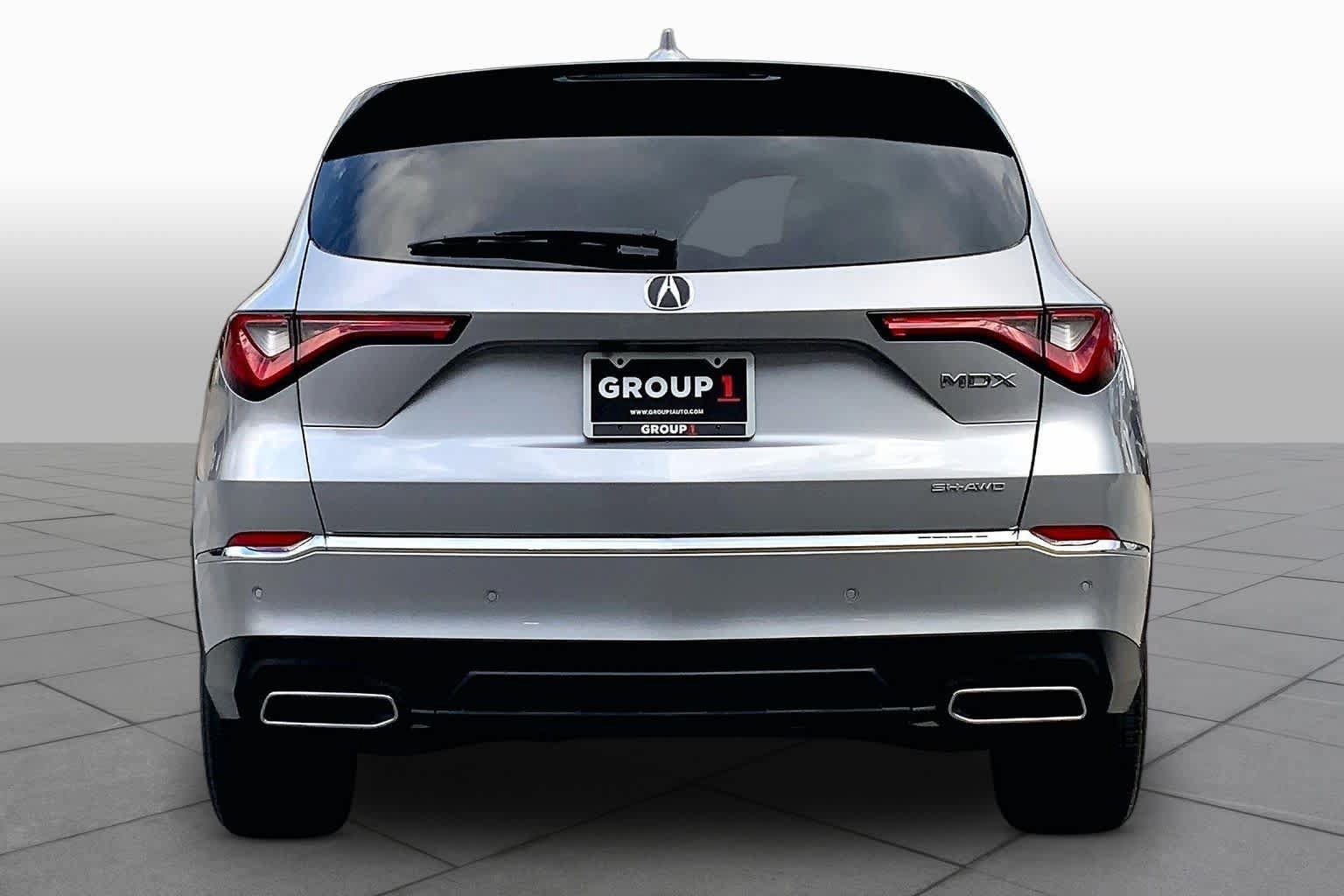 Used 2024 Acura MDX w/ Technology Package AWD/4WD image 5