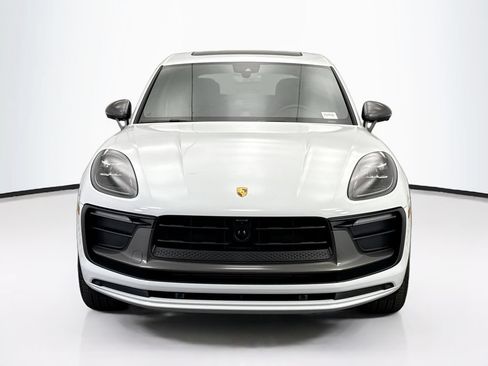 Used 2026 Porsche Macan AWD/4WD image 10