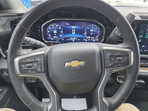 Used 2023 Chevrolet Silverado 1500 LT w/ Z71 Off-Road Package image 15