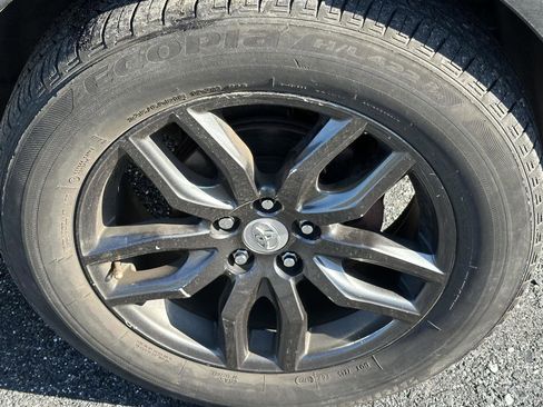 Used 2014 Toyota RAV4 LE AWD/4WD image 10