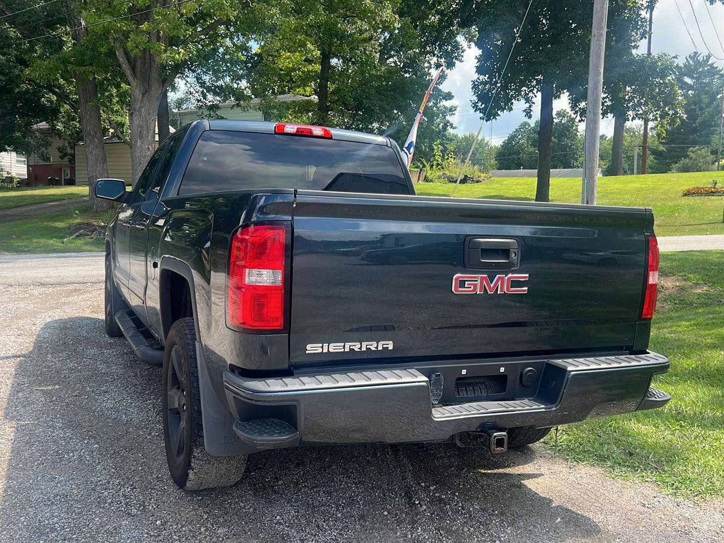 Used 2018 GMC Sierra 1500 4x4 Double Cab w/ Elevation Edition image 3