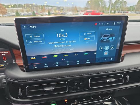 Used 2022 Lincoln Nautilus Reserve w/ Equipment Group 201A image 19