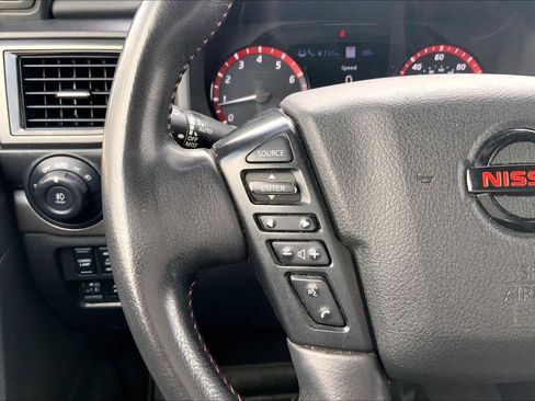 Used 2022 Nissan Titan PRO-4X w/ Pro-4x Convenience Package AWD/4WD image 24
