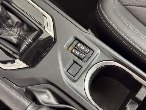 Used 2020 Subaru Impreza 2.0i Limited image 31