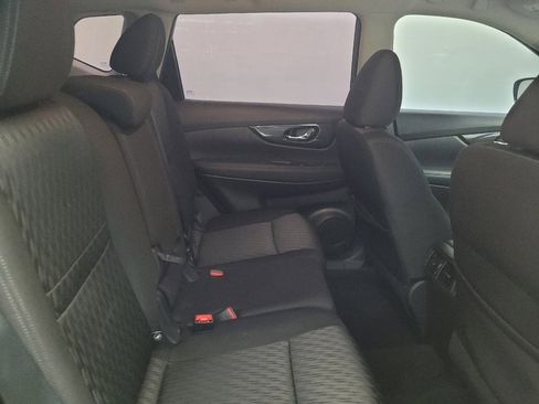 Used 2018 Nissan Rogue S FWD image 19