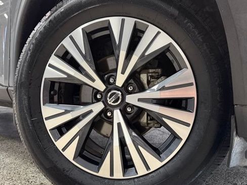 Used 2021 Nissan Rogue SV AWD/4WD image 8