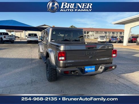 New 2026 Jeep Gladiator Sport image 7