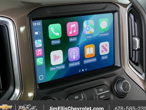 Used 2023 Chevrolet Silverado 2500 High Country w/ Z71 Off-Road Package image 16