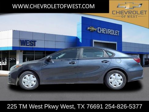 Used 2021 Kia Forte Sedan image 1