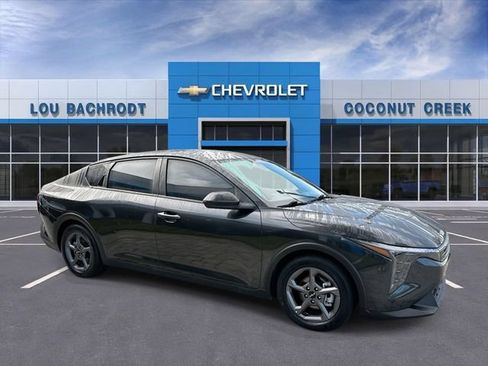 Used 2025 Kia K4 FWD image 2