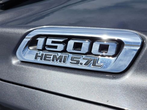 Used 2020 RAM 1500 Laramie AWD/4WD image 4
