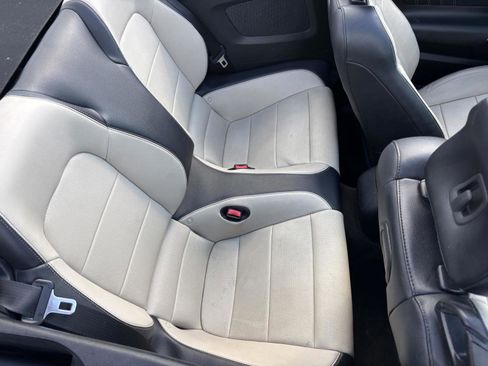 Used 2016 Ford Mustang Premium image 30