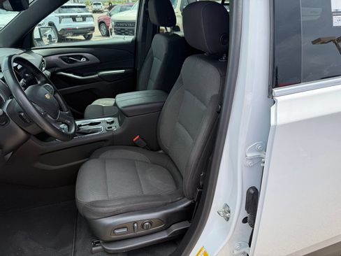 Certified 2023 Chevrolet Traverse LT FWD image 31