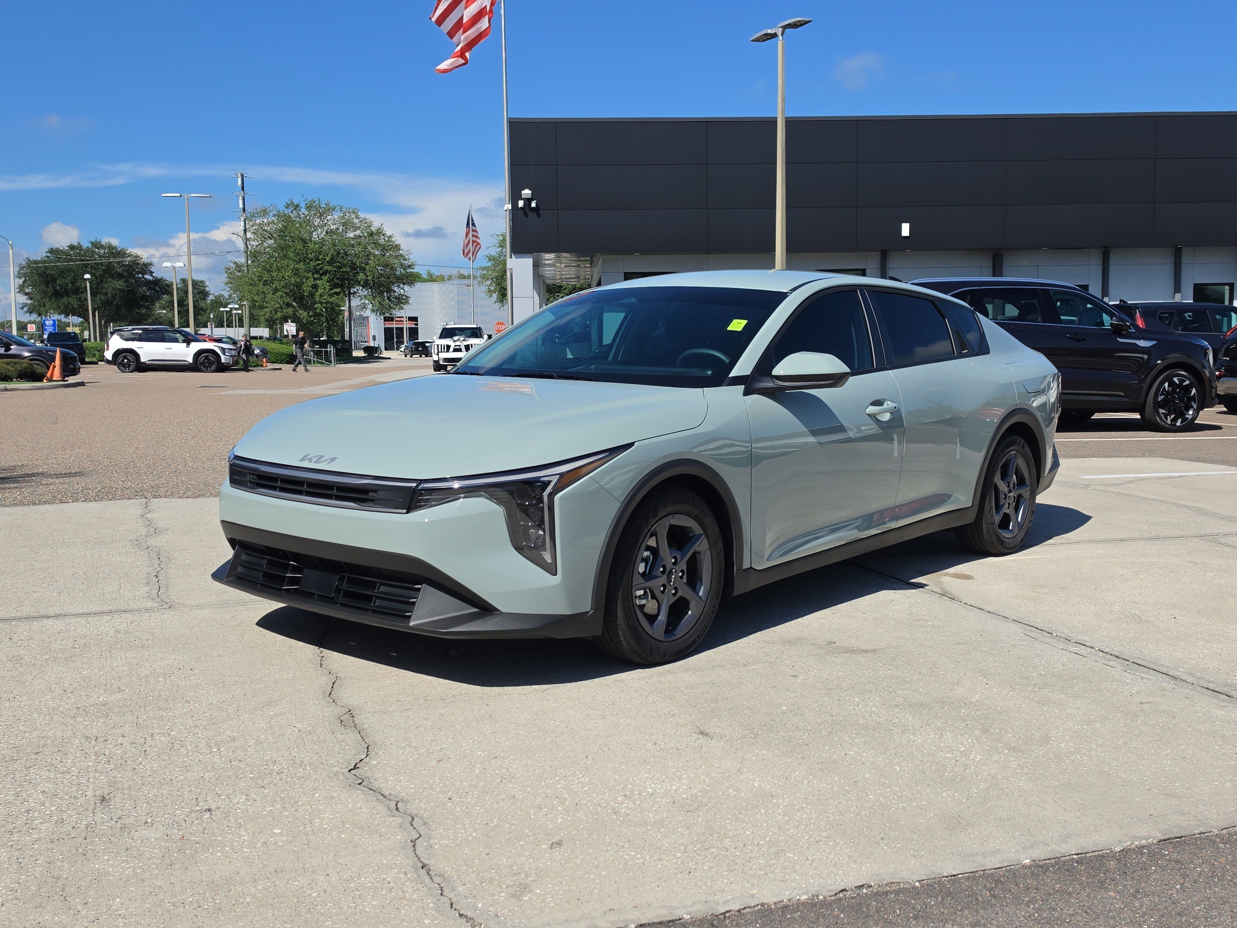 Used 2026 Kia K4 FWD image 4