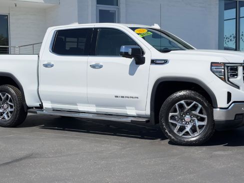New 2026 GMC Sierra 1500 SLT w/ SLT Premium Plus Package AWD/4WD image 2