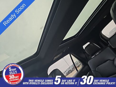 Used 2017 Ford Explorer XLT w/ Equipment Group 202A image 16