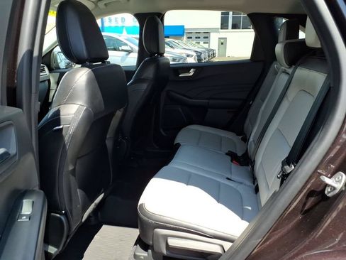 Used 2023 Ford Escape Platinum AWD/4WD image 9