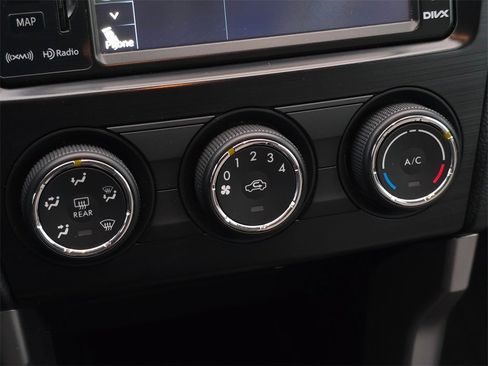 Used 2015 Subaru Forester 2.5i Premium image 30