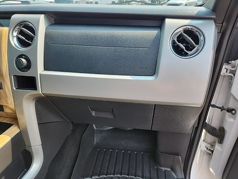 Used 2011 Ford F150 Lariat w/ Lariat Plus Pkg AWD/4WD image 42