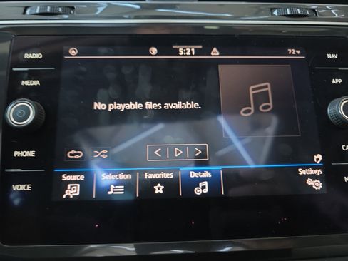 Used 2021 Volkswagen Tiguan SEL image 14