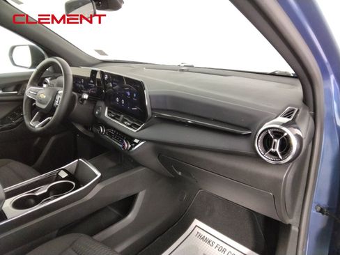 Used 2025 Chevrolet Equinox LT FWD image 31