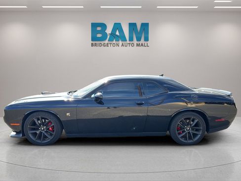 Used 2019 Dodge Challenger R/T Scat Pack w/ Shaker Package image 4
